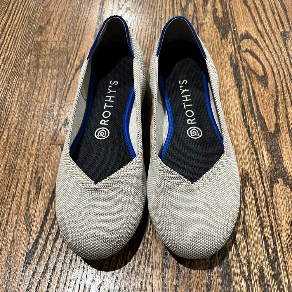 Size 8.5 Round Toe Rothy’s in Flax
